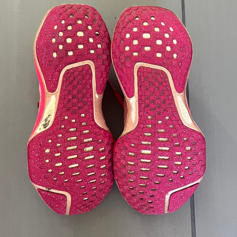 Nike Invincible Running Sneakers - image 6
